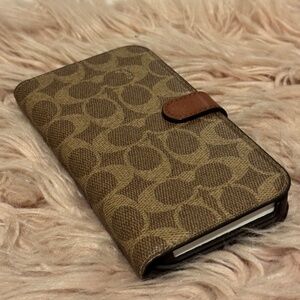 COACH Tan Khaki Signature Logo iPhone 13 Pro Max Wallet Folio Clutch Case